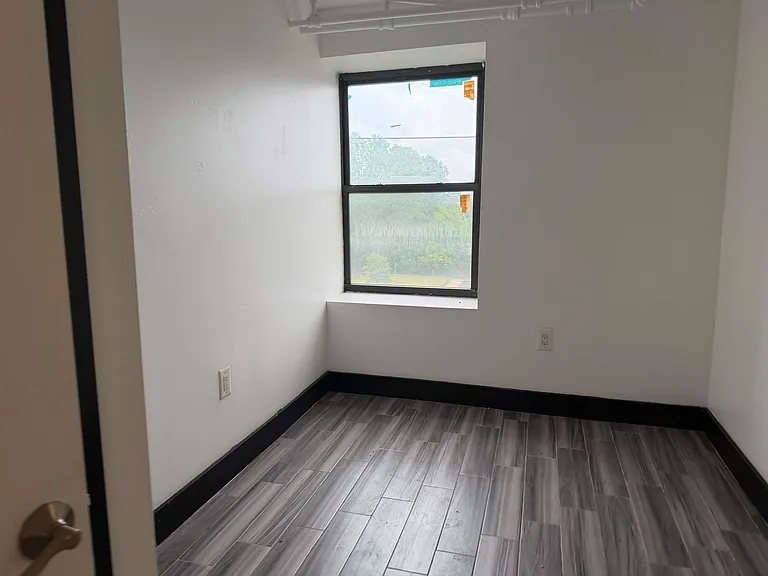 500 Garfield Ave #B3E — Photo 4