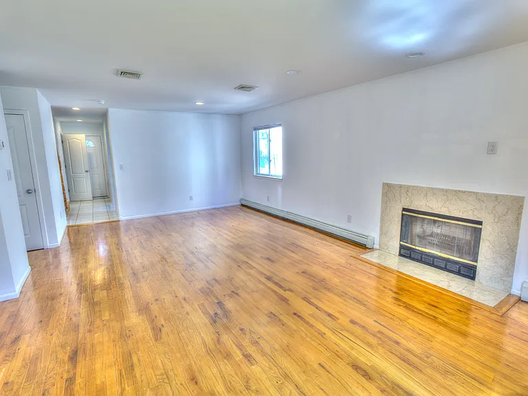 Living room - dining area