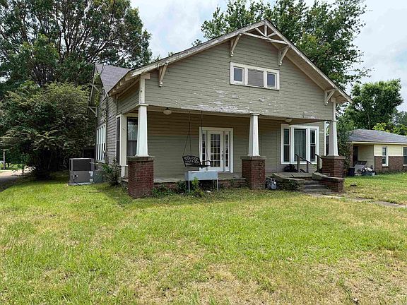 2nd image of 801 Crittenden St