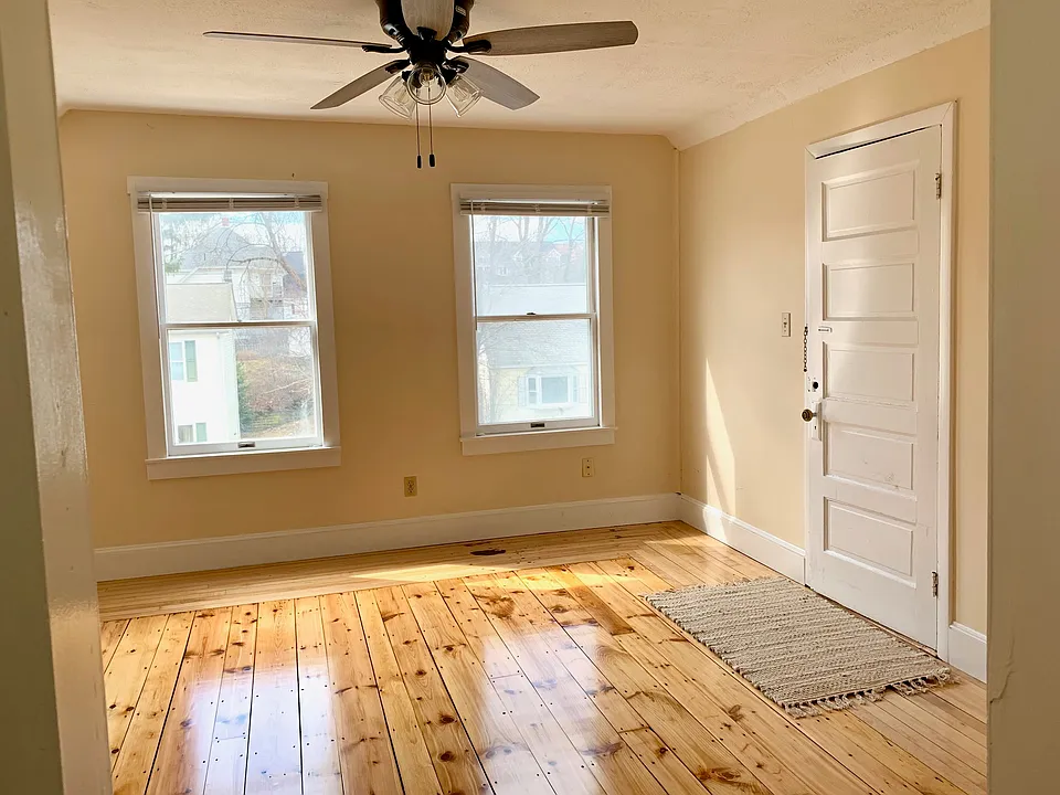 7 Rena St #3