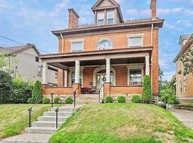 125 Washington Avenue (Full Service), 2