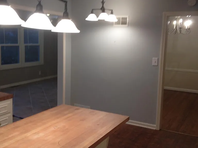 Kitchen Breakfast Nook opens to Sunroom and DR