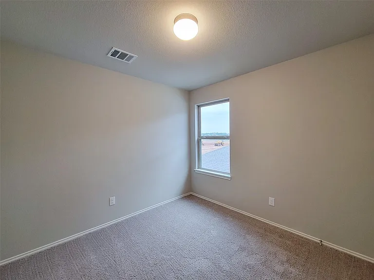 942 Amesbury Ct — Photo 24
