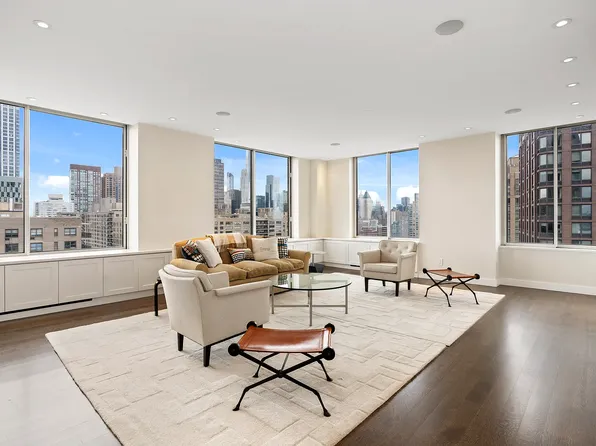 200 Riverside Blvd #28DE, New York, NY 10069