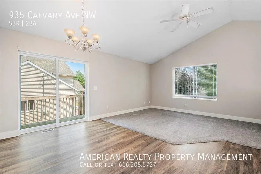 5 bed, 1728 sqft, $3,000 — Photo 2