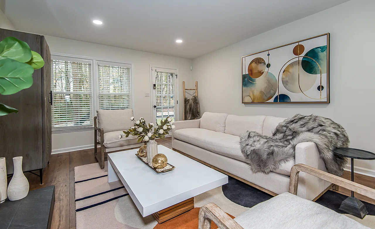 2 bed, 1080 sqft, $2,800 — Photo 1