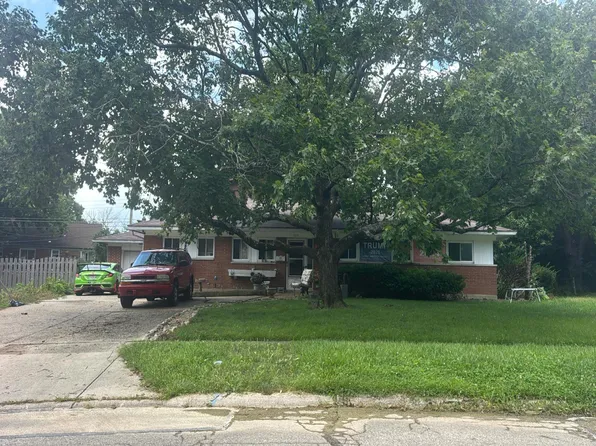 817 Fairacres Dr, Dayton, OH 45429