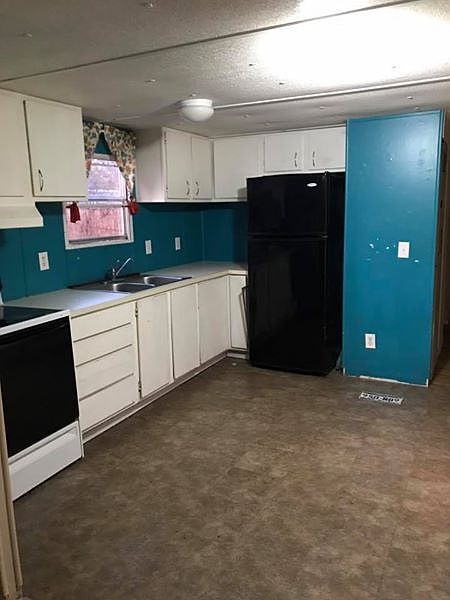 1st image of 422 S Lillian St Lot 16