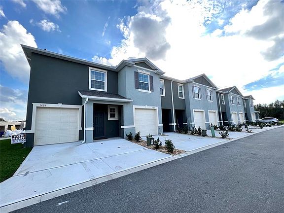 3rd image of 1409 Yellow Finch Dr