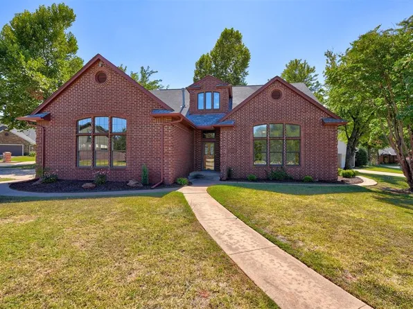 2728 Jeannes Trl, Edmond, OK 73012