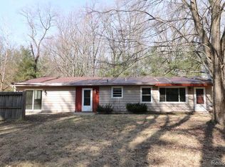 930 W Olson Rd, Midland, MI 48640