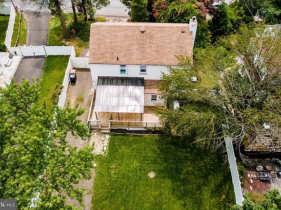 5th image of 3279 Susquehanna Rd