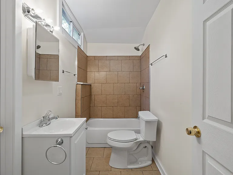 92A Congress St #A — Photo 6