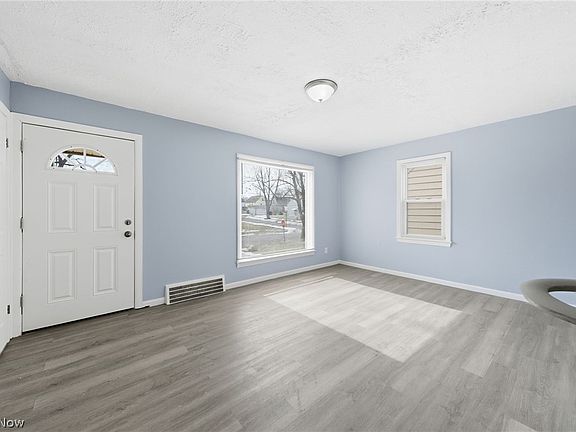 2nd image of 20705 Hansen Rd