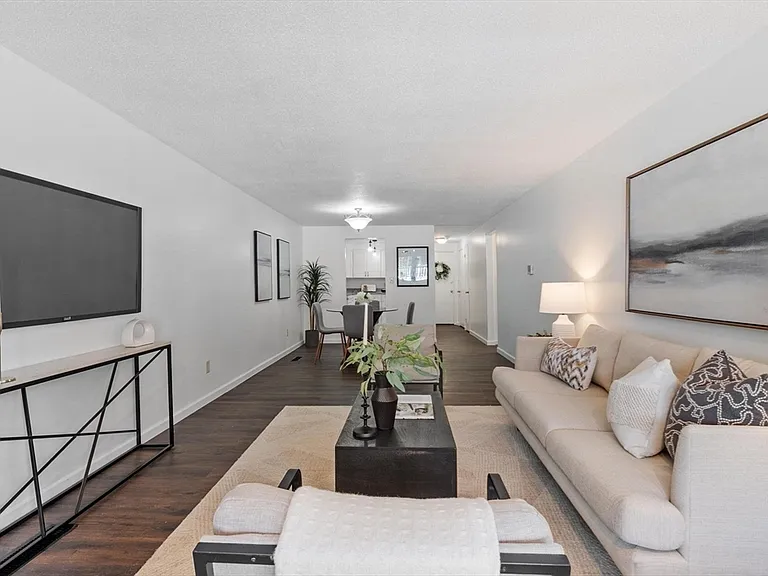 5 Elm St #1 — Photo 2