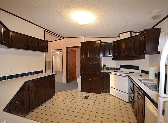 5th image of 103 Sweet Clover Ln