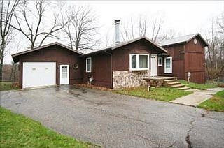 5th image of 143 Blueberry Ln