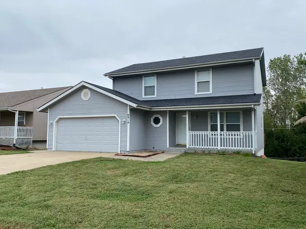 6914 SW 17th St, Topeka, KS 66615