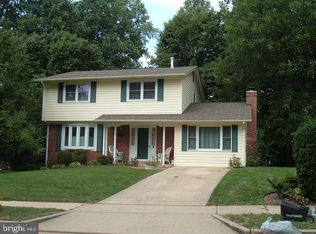 5122 Richardson Dr, Fairfax, VA 22032