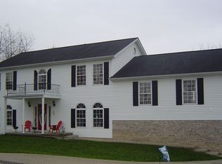 1 Bridlewood Rd, Charleston, WV 25314