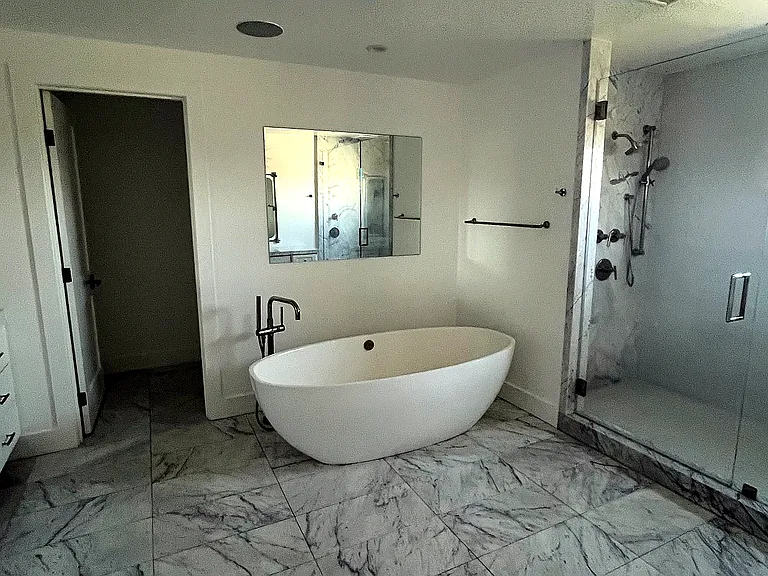 2141 Indian Springs Ln — Photo 12