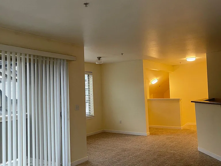 1900 Weaver Rd #H205 — Photo 10