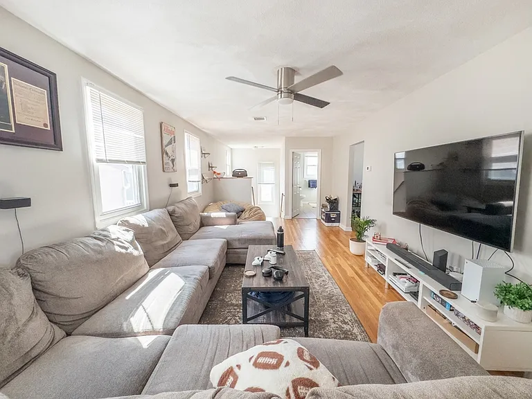28 Fisk Ave #2 — Photo 2
