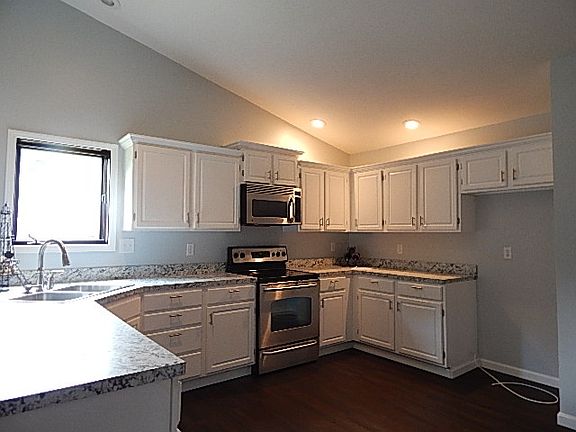 2nd image of 938 Country Club Dr