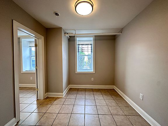 2nd image of 863 Pavonia Ave #13E