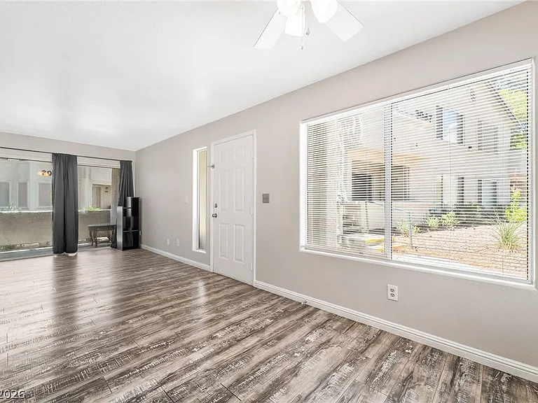 3060 Tarpon Dr #102 — Photo 7