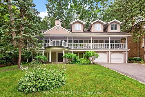 32 Edenbrook Hl Photo 1