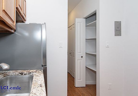 5th image of 216 E 83rd St #1FW