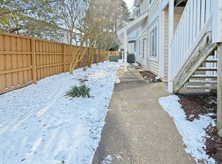 2576 Cove Point Pl, Virginia Beach, VA 23454