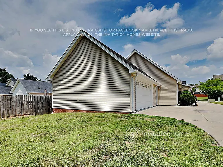 1312 Fort Place Ct — Photo 16