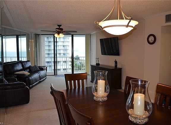 4th image of 320 Seaview Ct APT 807