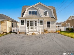 42 Nehantic Drive, East Lyme, CT 06357