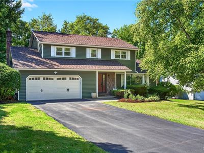 8190 Pembroke Dr, Manlius, NY, 13104