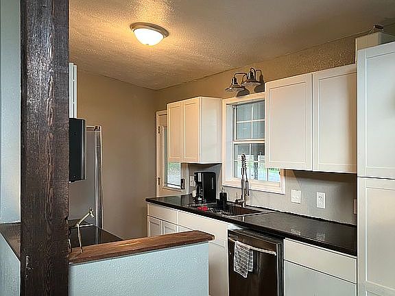 5th image of 5 Gwaltney Cir