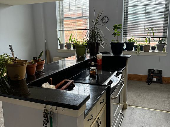 2nd image of 1701 Crompond Rd #6313