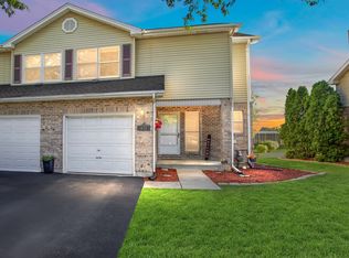 437 S Wenbriar Sq, Addison, IL 60101