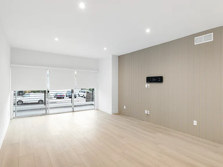 10630 Wilkins Ave — Photo 16