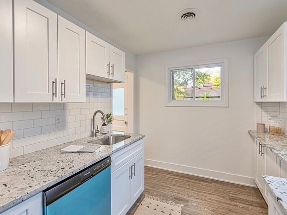 4th image of 1321 E Harry Ave