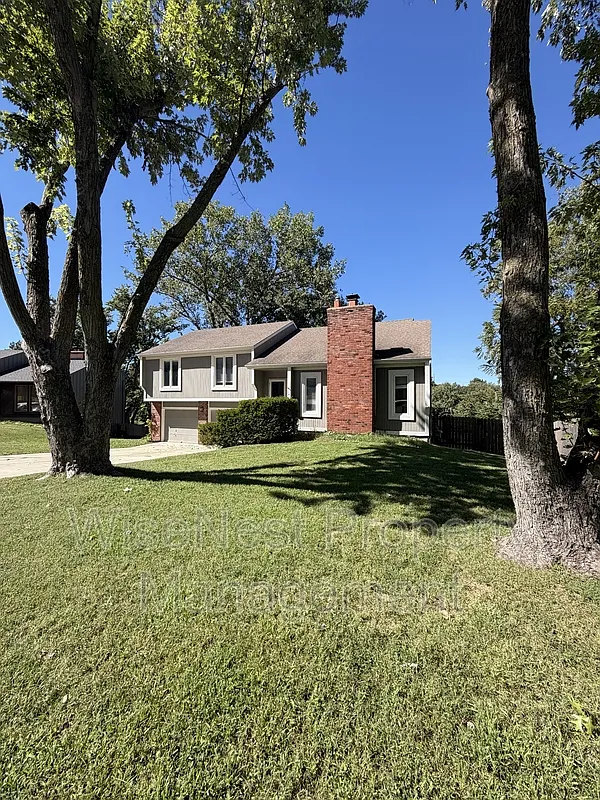 4 bed, 3.0 bath, 1732 sqft, $2,345 — Photo 1