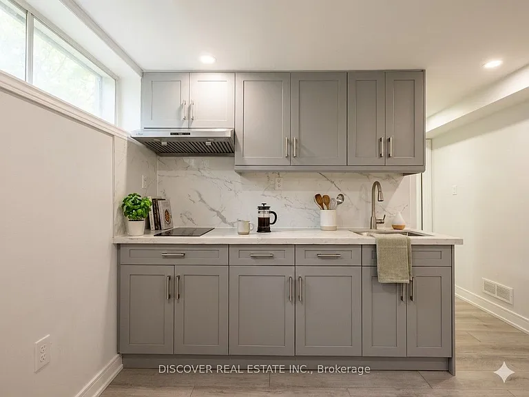 186 Floradale Dr #2 — Photo 9