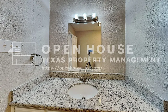 6625 Constitution Dr — Photo 17