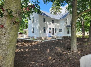 3813 Franklinville Rd, Woodstock, IL 60098