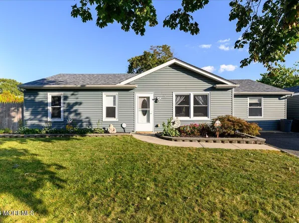 302 8th Street, Barnegat, NJ 08005