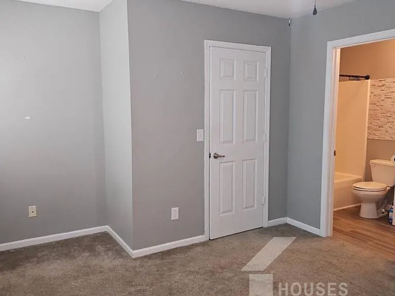 553 Memorial Drive Ext #X — Photo 7