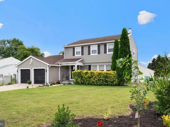 150 Kelly Driver Rd, Clementon, NJ 08021