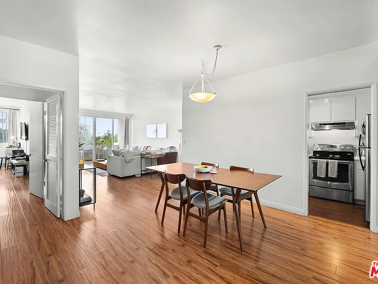 900 Euclid St #403 — Photo 8